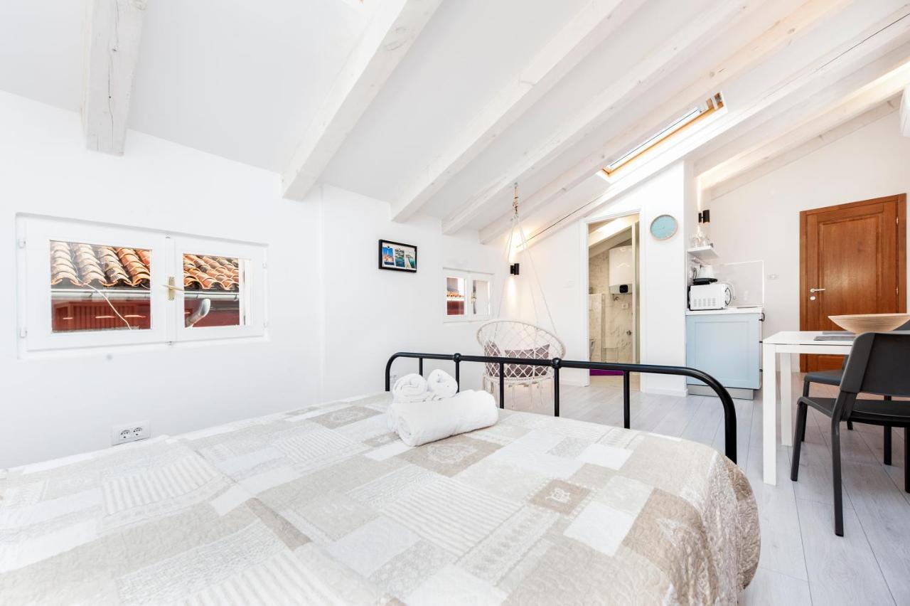 Cozy Garzoto Studios Rovinj Exterior photo